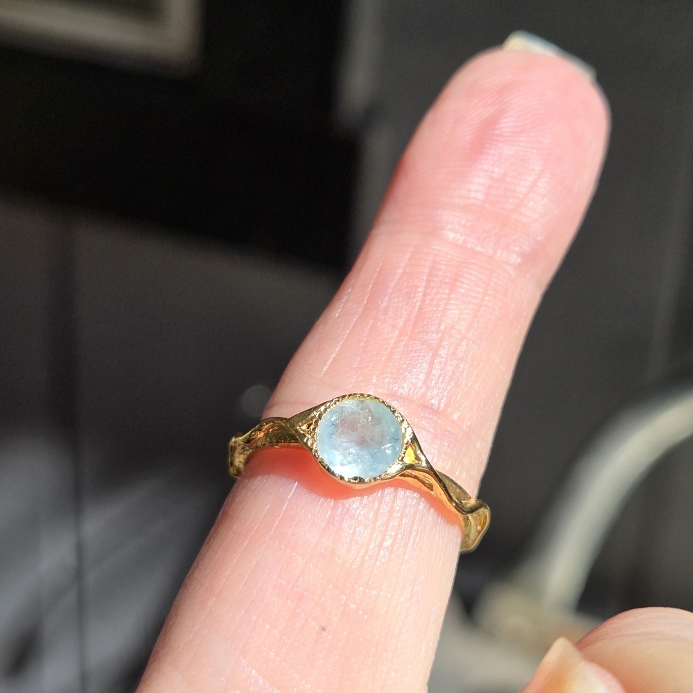 Aquamarine 1k 24k gold ring sz7.5 - Picture 3 of 11